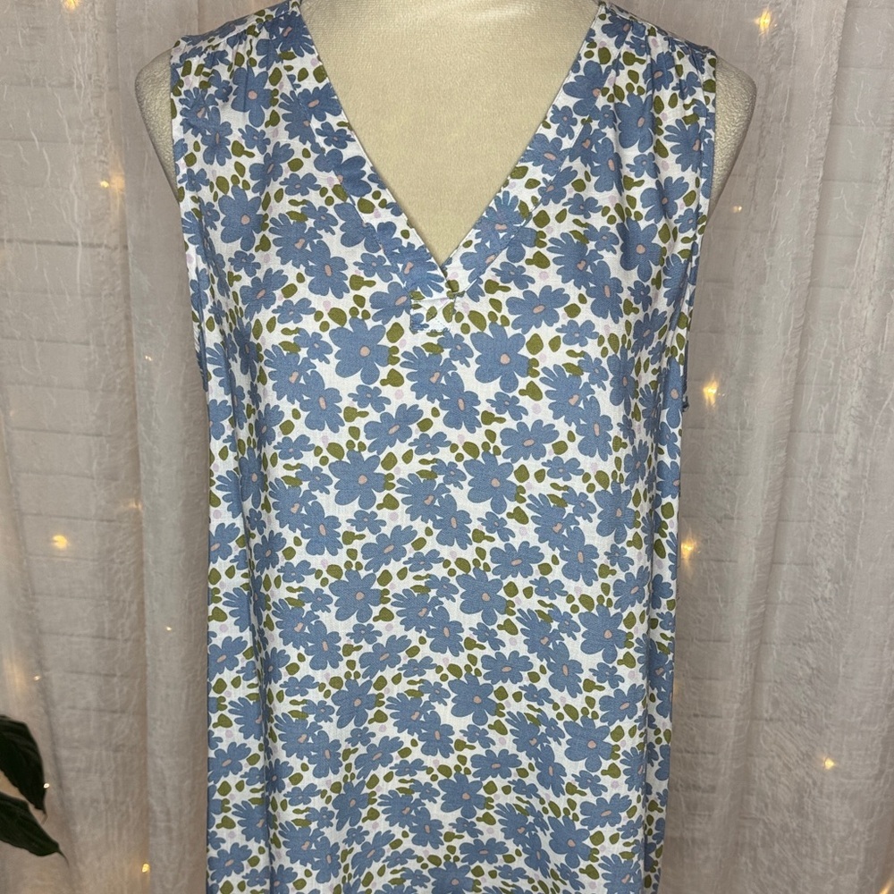 Sonoma Floral V-Neck Tank Top - Blue and Green